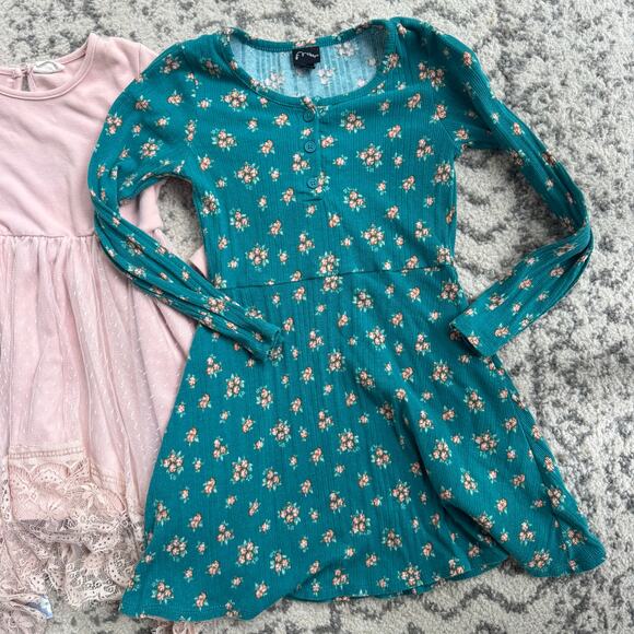 Girls Long Sleeve Dress Bundle Size 6 - Picture 7 of 8